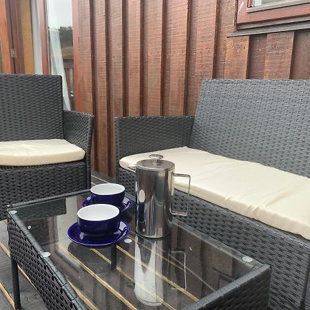 Burgess Self Catering Lerwick Apartment Екстериор снимка